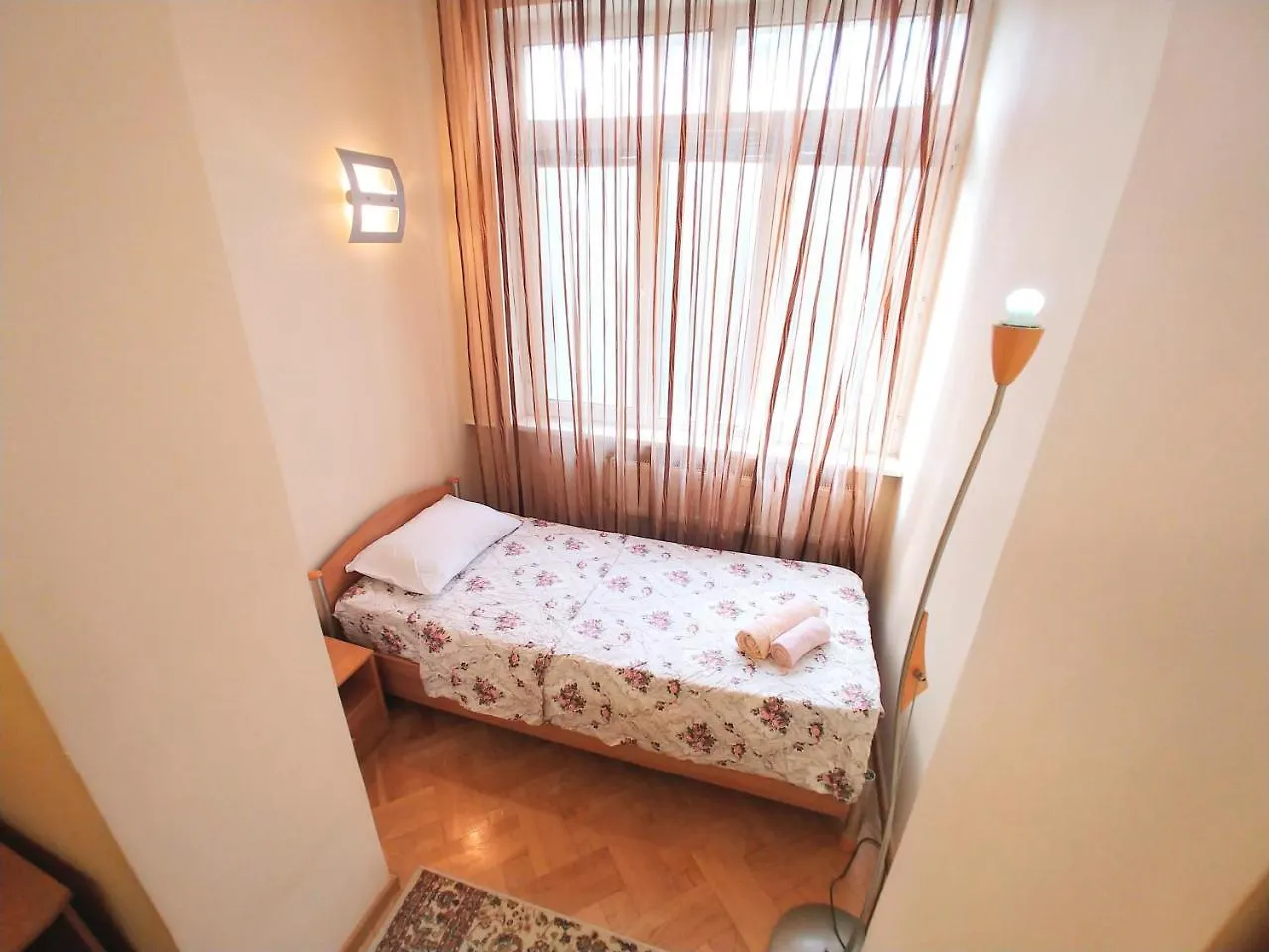 Clock Tower Apartment In Bakü Azerbaycan