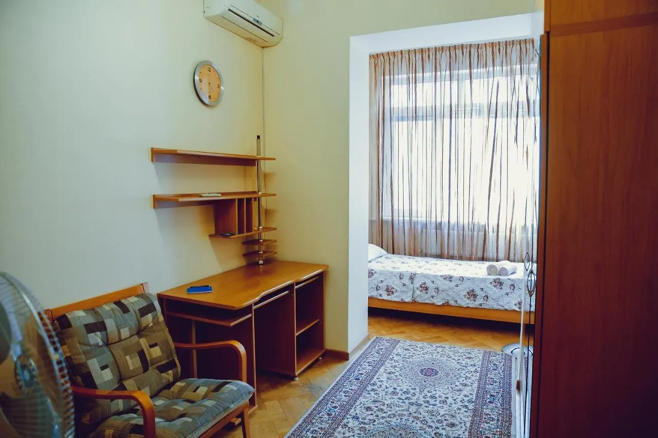 Clock Tower Apartment In Bakü